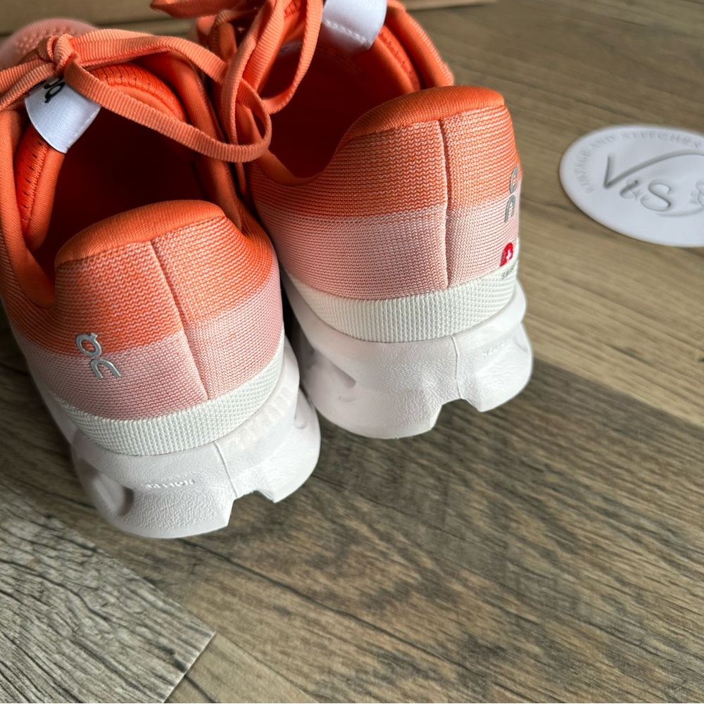 NEW On Cloud Surfer Running Shoes Men’s 9 - Picture 6 of 9